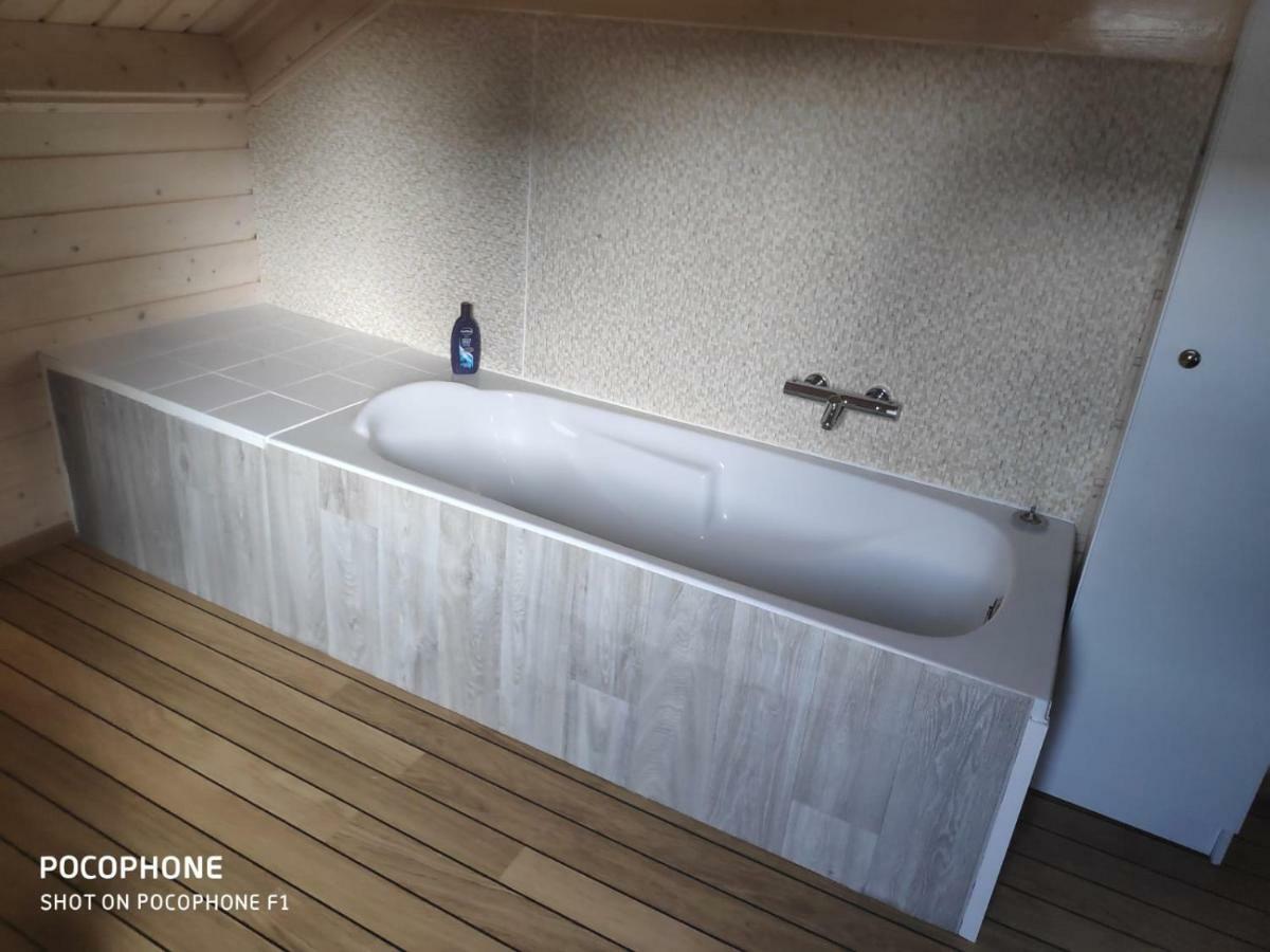 Gezellige Chalet In Hoge Venen Uberweywertz エクステリア 写真
